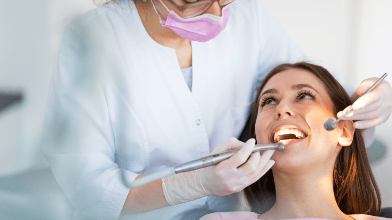 dentist-salary-in-usa-in-2022-guide-on-dentist-s-annual-salaries-in-america-leap-scholar