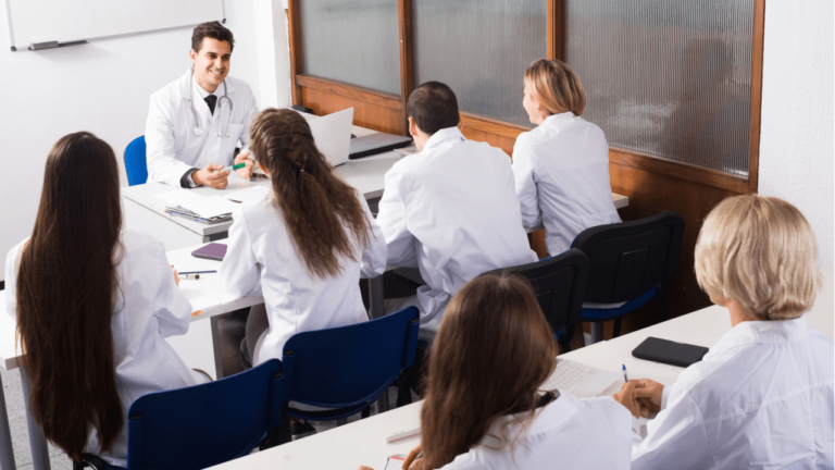Canada Postgraduate Medical Courses For International Students 2022 canada-postgraduate-medical-courses-for-international-students-2022